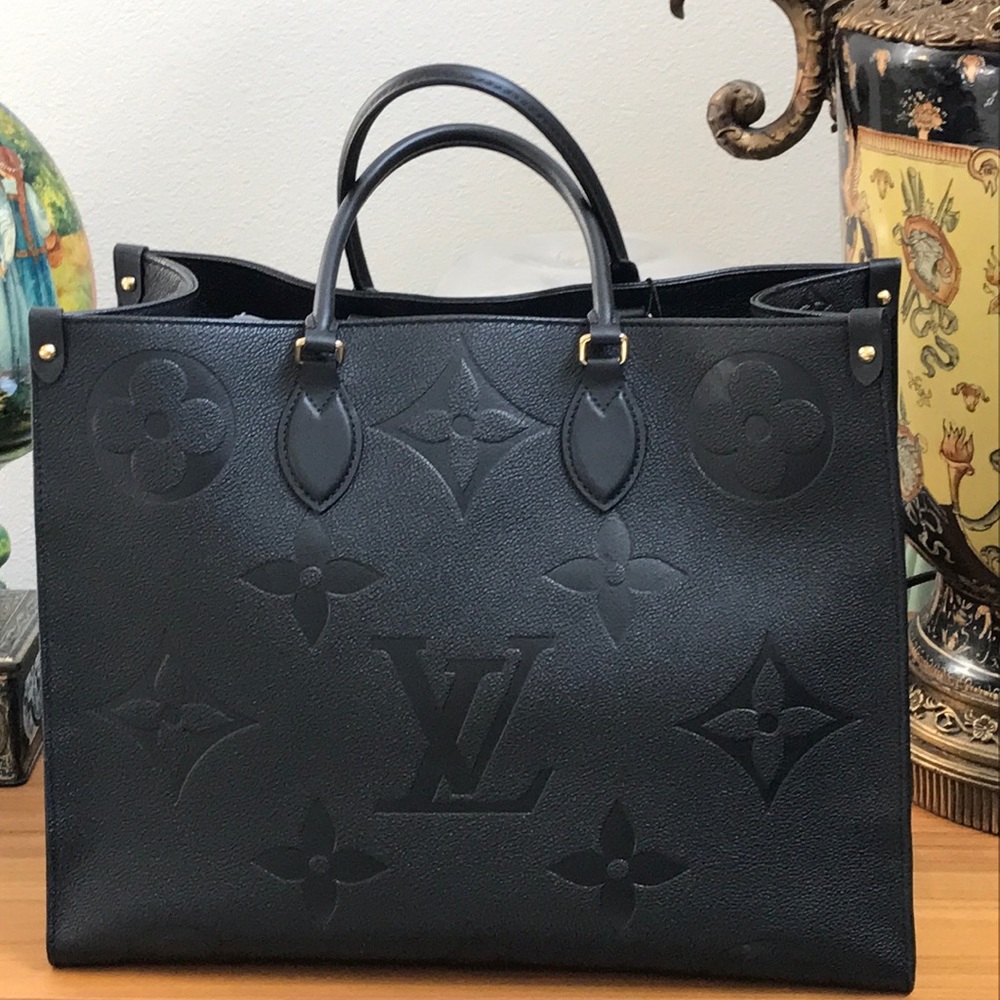 Authentic Louis Vuitton Black All Leather Large tote Bag. On the go LIKE NEW!! - Picture 1 of 17